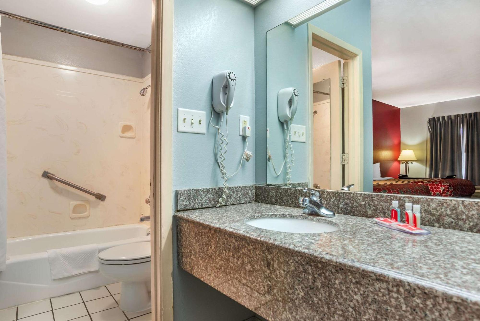 Econo Lodge Inn & Suites Philadelphia Exteriér fotografie