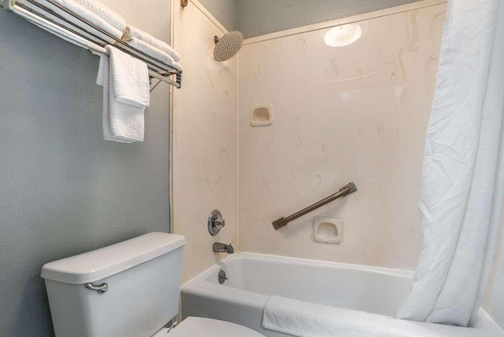 Econo Lodge Inn & Suites Philadelphia Pokoj fotografie